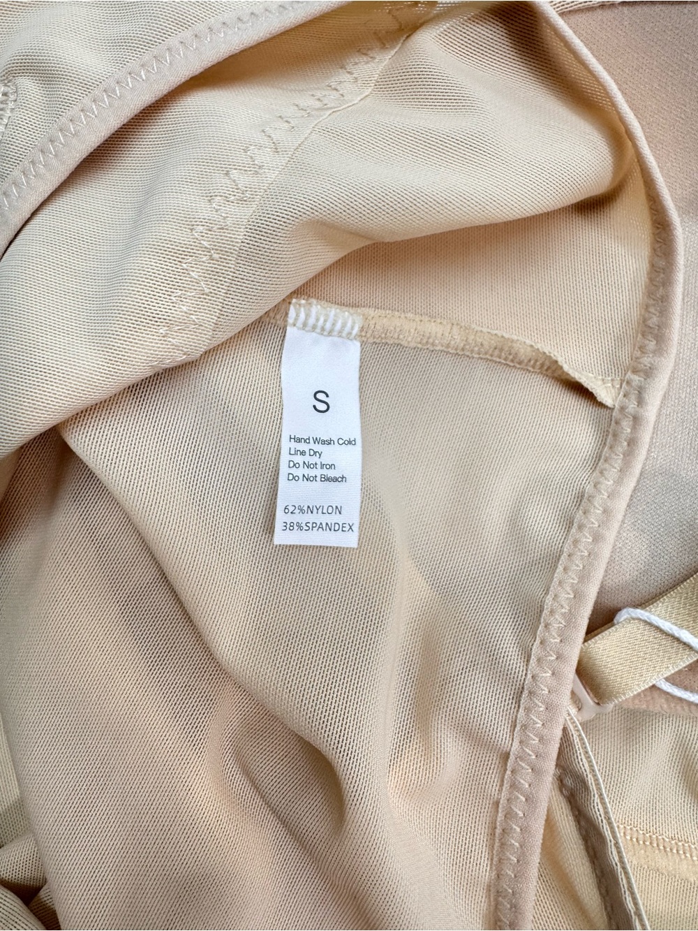 Decorus Shapewear Backless Bodysuit Plunge: Low back Shaper - Picture 6 of 12